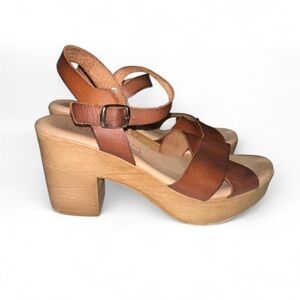 Valeria’s Spain Leather Wooden Platform Brown Leather Platform Sandals Strappy 8